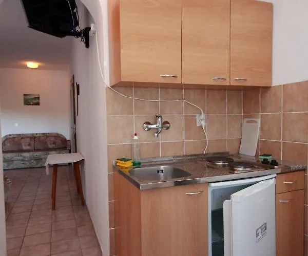 By The Sea Suha Punta, Rab - 5050 아파트 Kampor